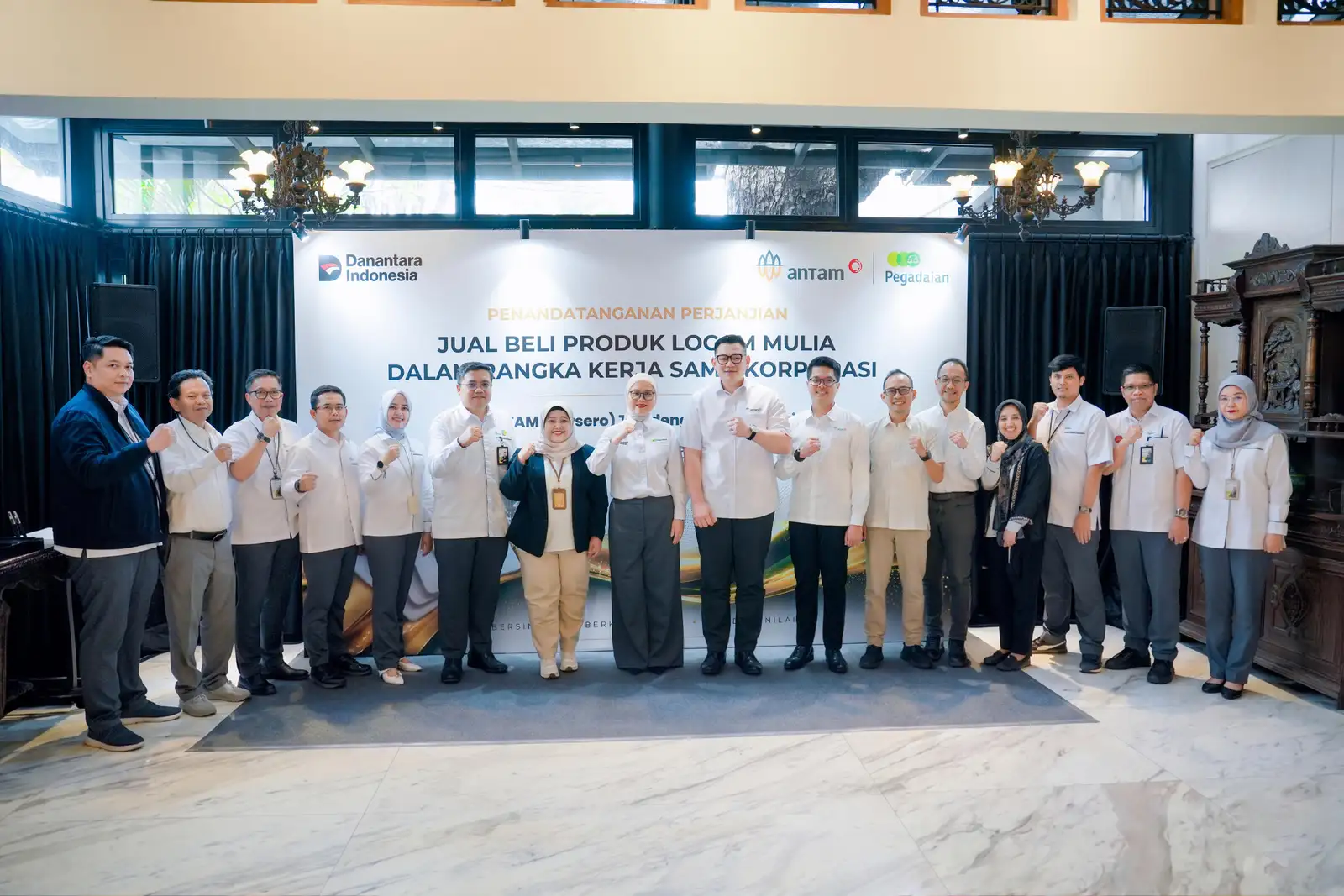 Pegadaian, ANTAM sign precious metals sales agreement