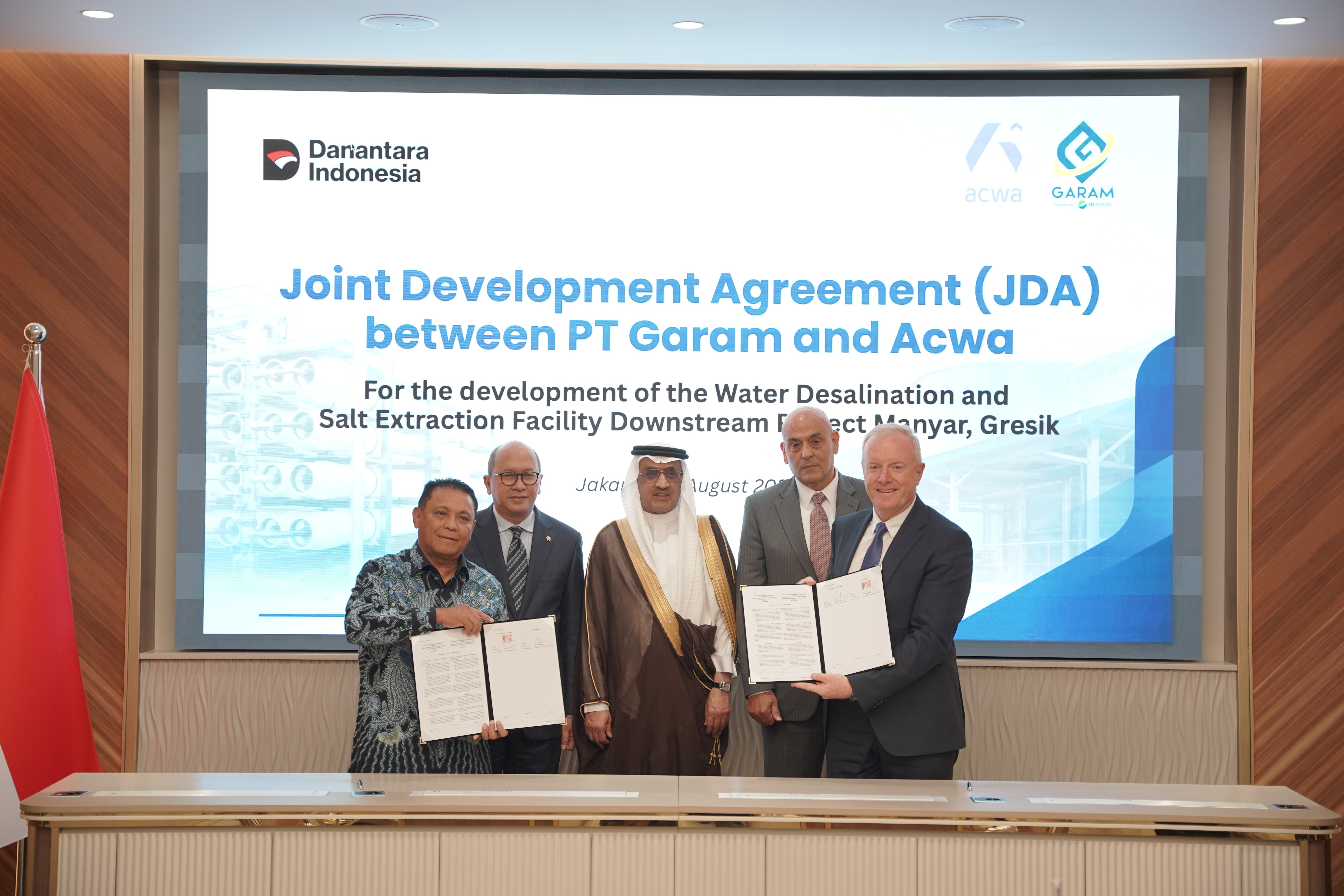 Garam, ACWA Power plan integrated desalination, salt project in Gresik