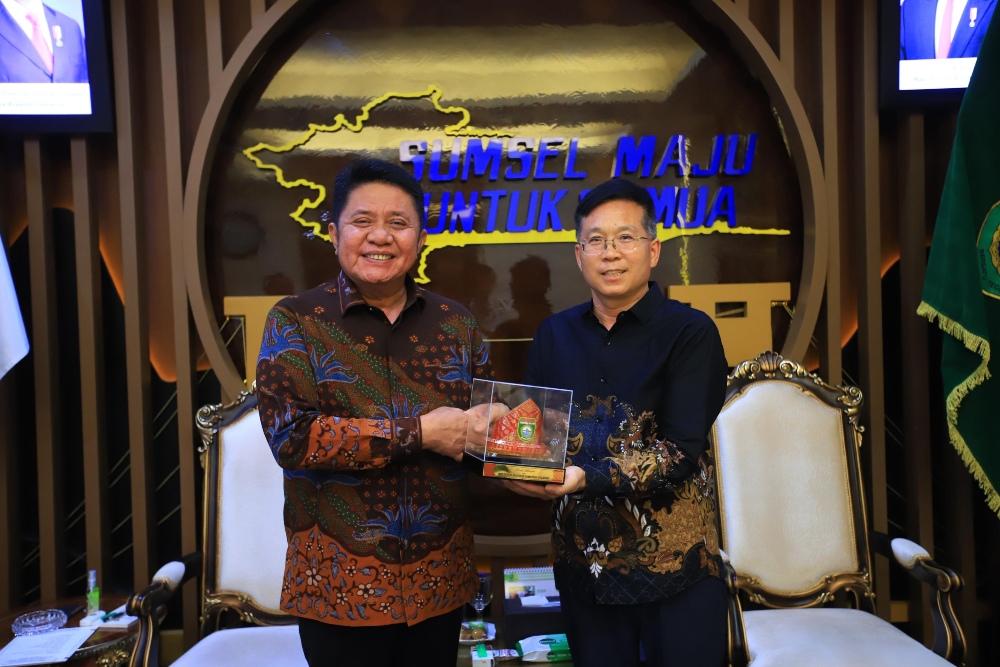 Chinese investors plan hydropower project in South Sumatra, governor says