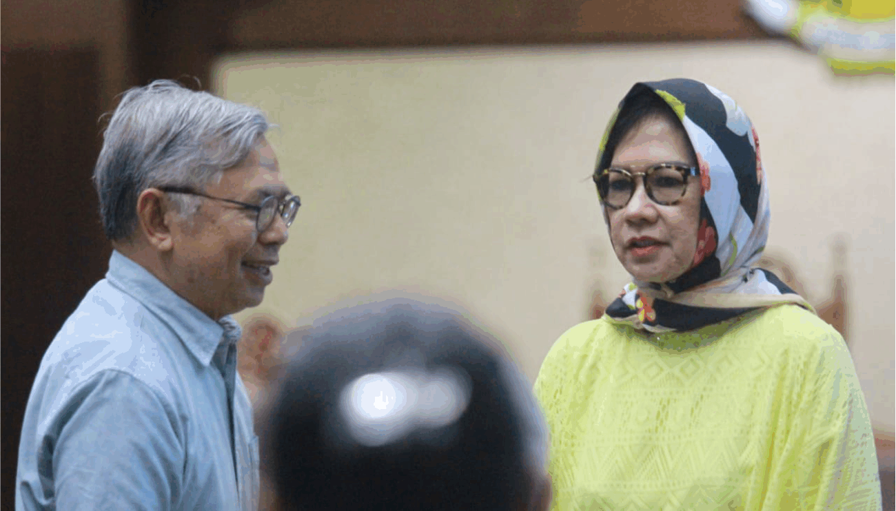 Former President Director of PT Pertamina Karen Agustiawan is being tried at the Corruption Court (Tipikor), in Jakarta on Thursday (16/05). At today's court hearing, the judges invites Hilmi Panigoro as an expert witness. Karen is accused of implicating in a corruption in relation to an acquisition of oil and gas block in Australia in 2009. (Petromindo|Dasir)